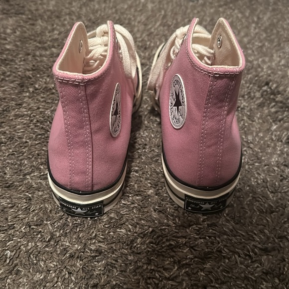Pink Converse - Picture 3 of 4